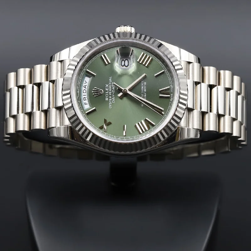 Military Style Watches with Luminescent HandsRolex<br>228239 DayDate 40 Green Dial