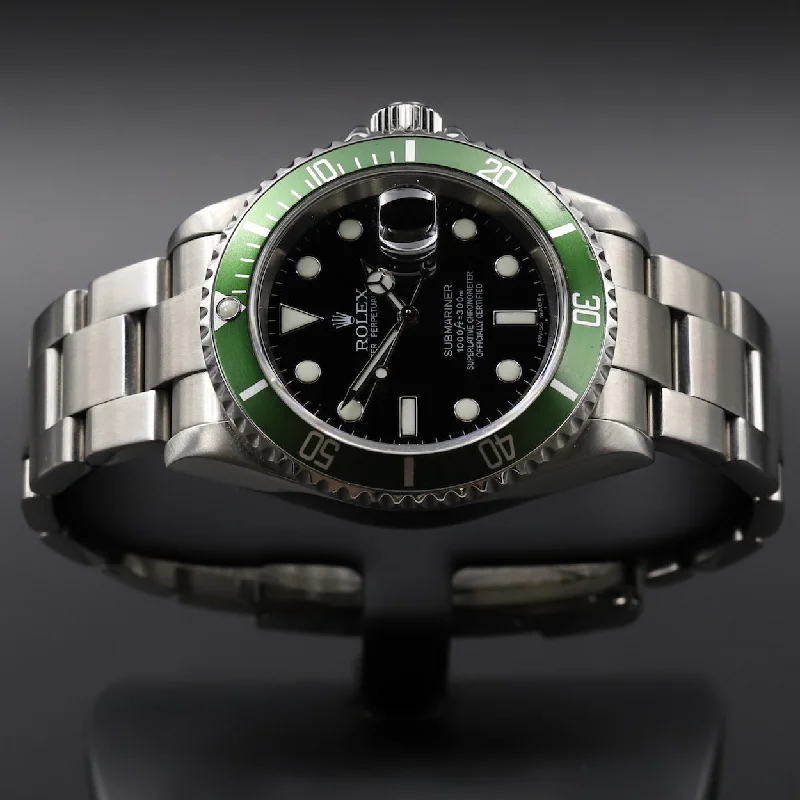 Military Style Watches with Luminescent HandsRolex<br>16610LV Submariner 'Kermit'