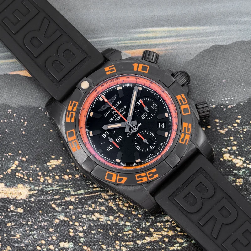 Analog-Digital Hybrid Watches for Dual FunctionalityBreitling Chronomat Raven