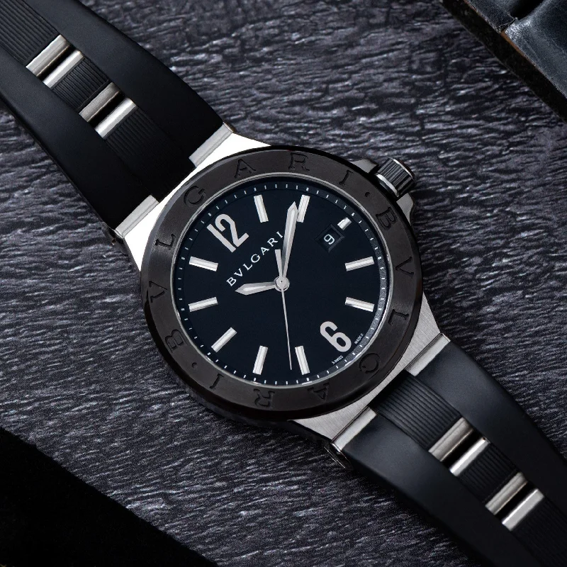 Watches with Sword-Style Hands for a Distinctive LookBvlgari Diagono DG 42