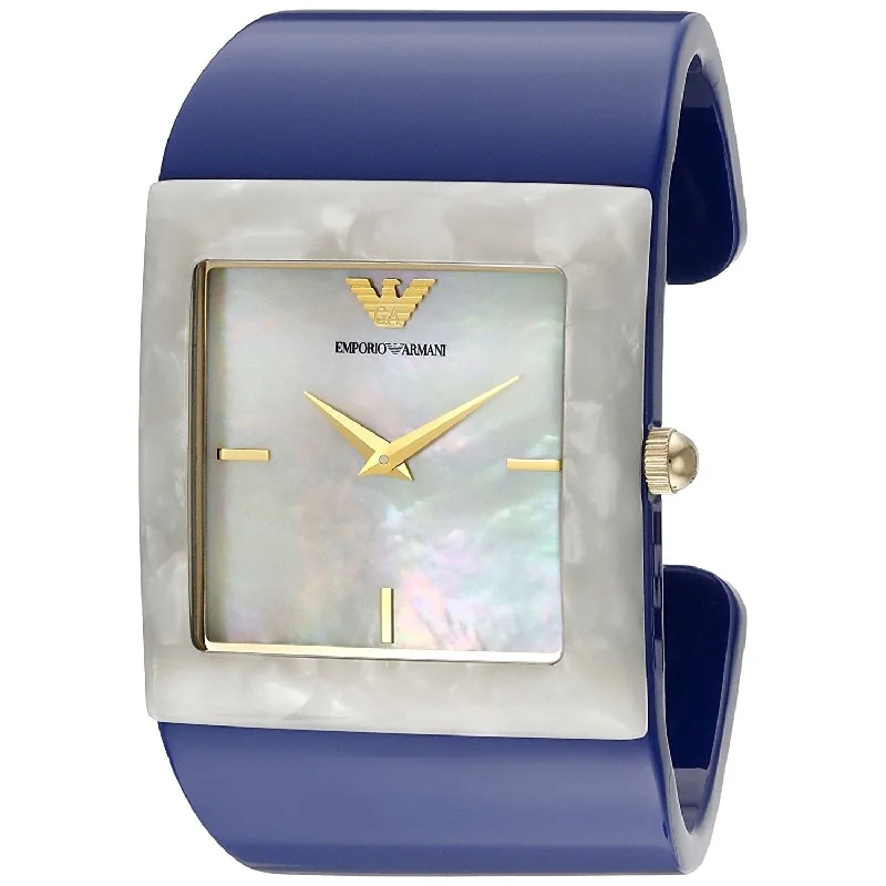 Watches with Backlight for Low-Light ConditionsEmporio Armani Donna Catwalk Quartz Mother of Pearl Dial Women's Watch AR7396